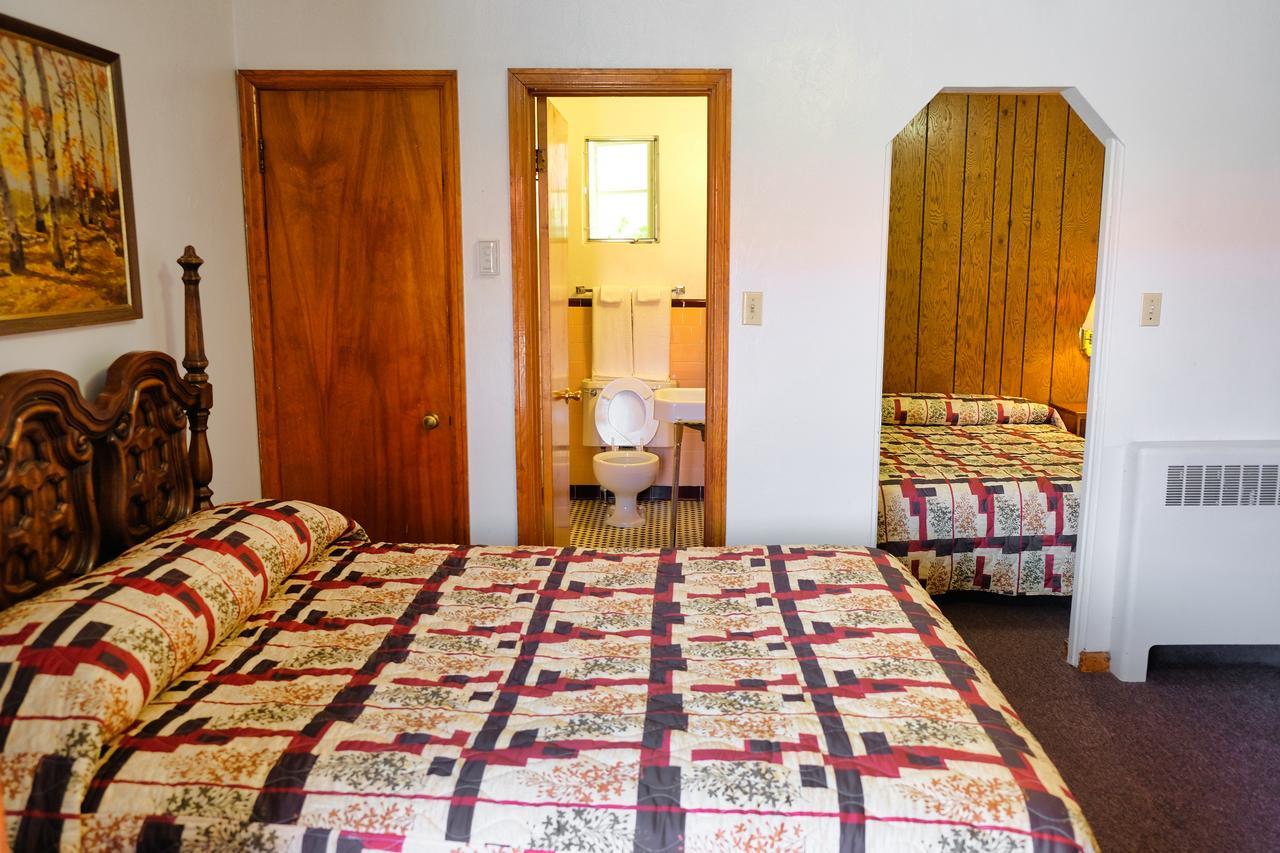 Stagecoach Motel Colorado Springs Exterior photo